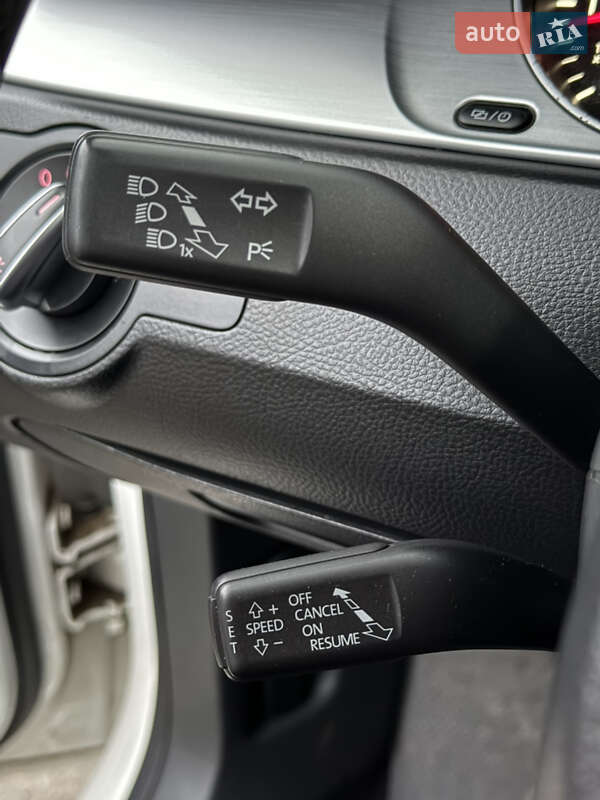 Купе Volkswagen CC / Passat CC 2014 в Киеве