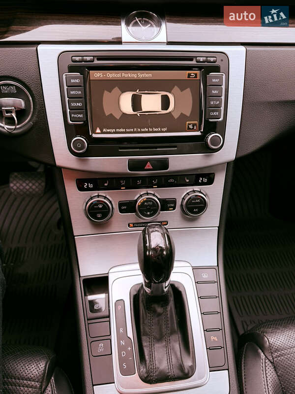 Купе Volkswagen CC / Passat CC 2013 в Киеве