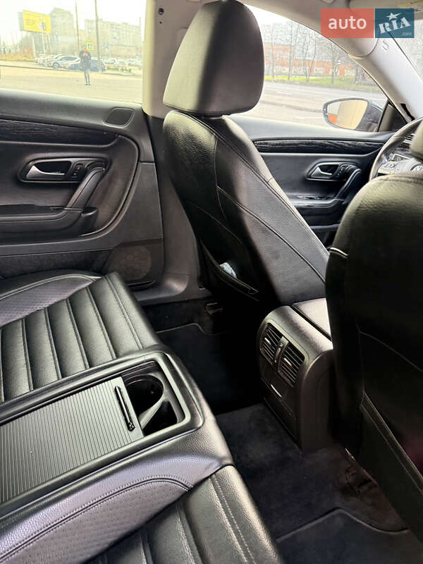 Купе Volkswagen CC / Passat CC 2009 в Хмельницком