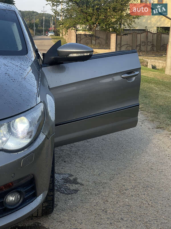 Купе Volkswagen CC / Passat CC 2010 в Івано-Франківську