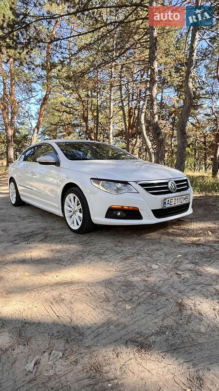 Купе Volkswagen CC / Passat CC 2009 в Дніпрі