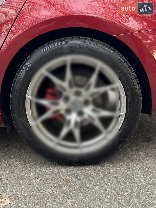 Купе Volkswagen CC / Passat CC 2013 в Києві