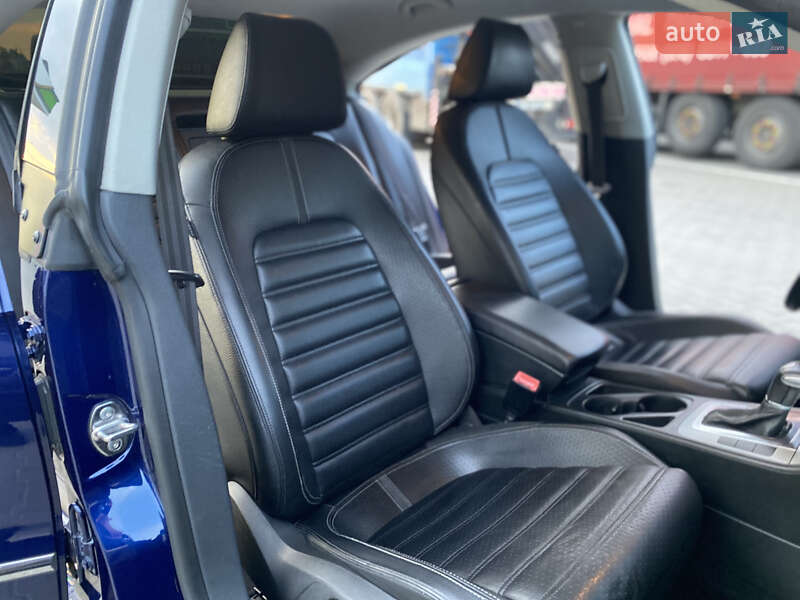 Купе Volkswagen CC / Passat CC 2010 в Хмельницькому