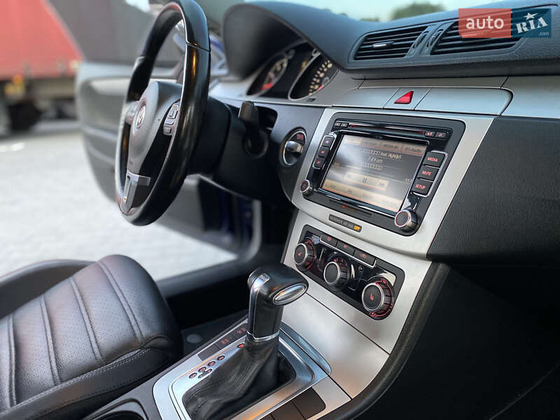 Купе Volkswagen CC / Passat CC 2010 в Хмельницькому