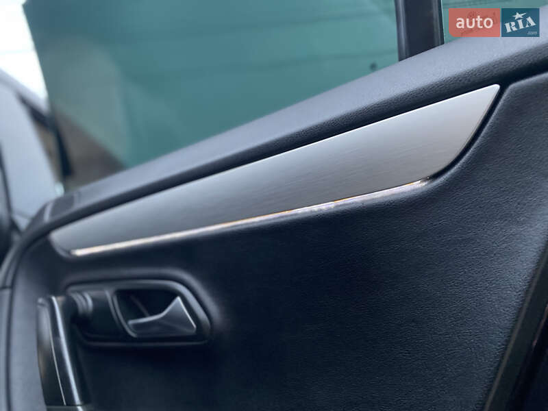 Купе Volkswagen CC / Passat CC 2011 в Хмельницькому