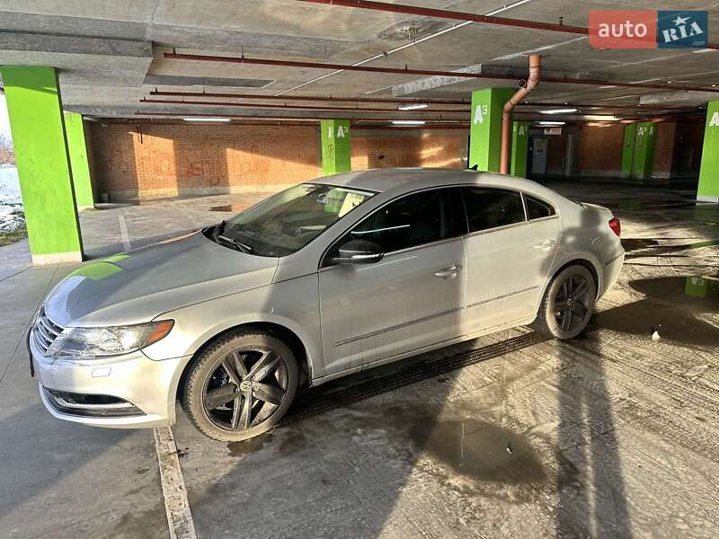 Купе Volkswagen CC / Passat CC 2012 в Львове
