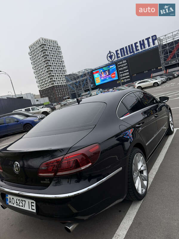 Купе Volkswagen CC / Passat CC 2012 в Києві