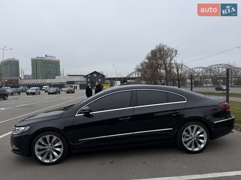 Купе Volkswagen CC / Passat CC 2012 в Києві