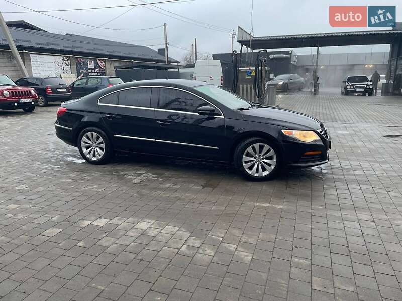 Купе Volkswagen CC / Passat CC 2011 в Львове