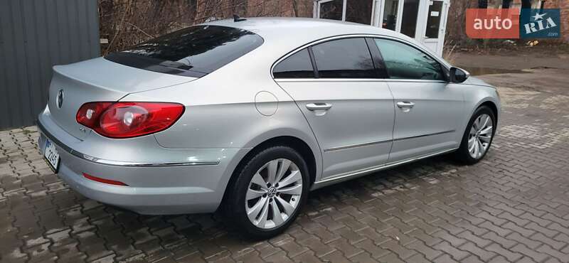 Купе Volkswagen CC / Passat CC 2009 в Коломые