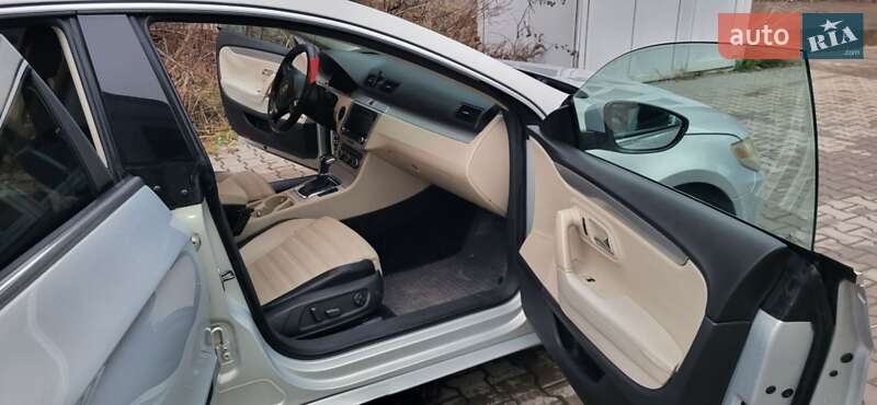 Купе Volkswagen CC / Passat CC 2009 в Коломые