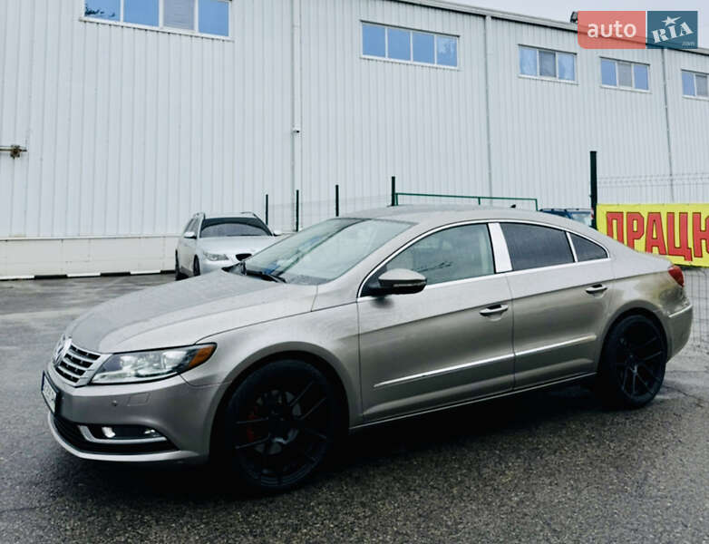 Купе Volkswagen CC / Passat CC 2012 в Ізмаїлі