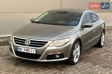 Купе Volkswagen CC / Passat CC 2011 в Первомайську