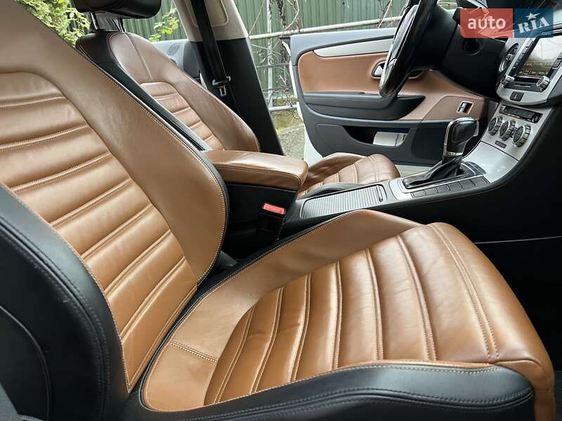 Купе Volkswagen CC / Passat CC 2012 в Хмельницком