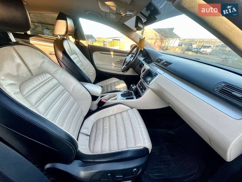 Купе Volkswagen CC / Passat CC 2009 в Болграде