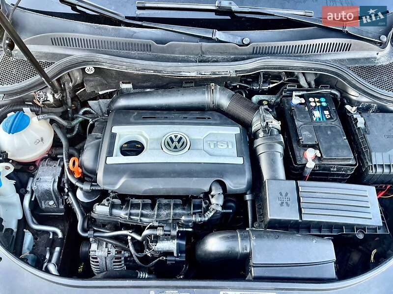 Купе Volkswagen CC / Passat CC 2009 в Болграде