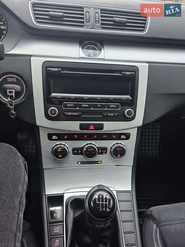 Купе Volkswagen CC / Passat CC 2012 в Мукачевому фото 13 Купе Volkswagen CC / Passat CC 2012 в Мукачевому