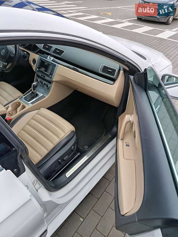 Купе Volkswagen CC / Passat CC 2014 в Миколаєві