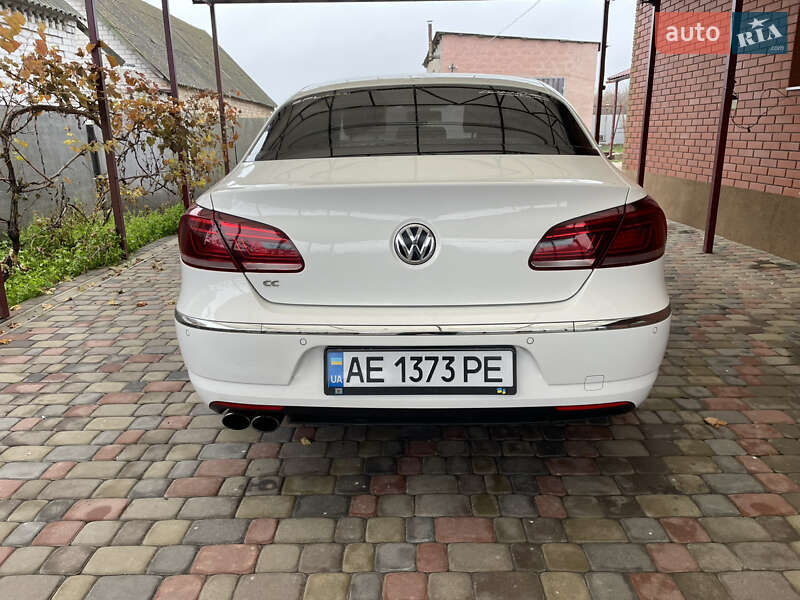 Купе Volkswagen CC / Passat CC 2012 в Дніпрі