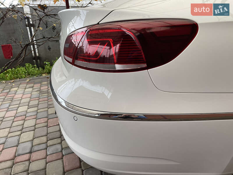 Купе Volkswagen CC / Passat CC 2012 в Дніпрі