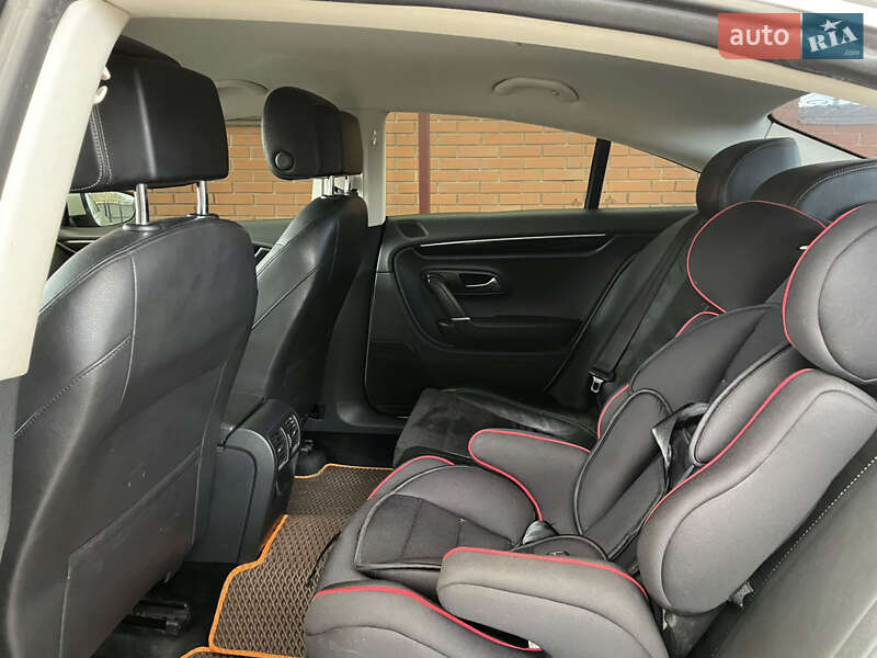 Купе Volkswagen CC / Passat CC 2012 в Дніпрі