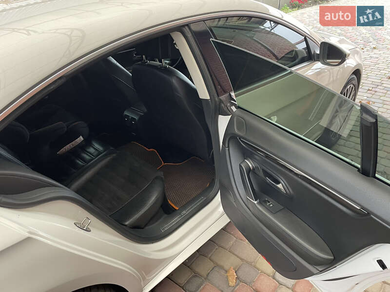 Купе Volkswagen CC / Passat CC 2012 в Дніпрі