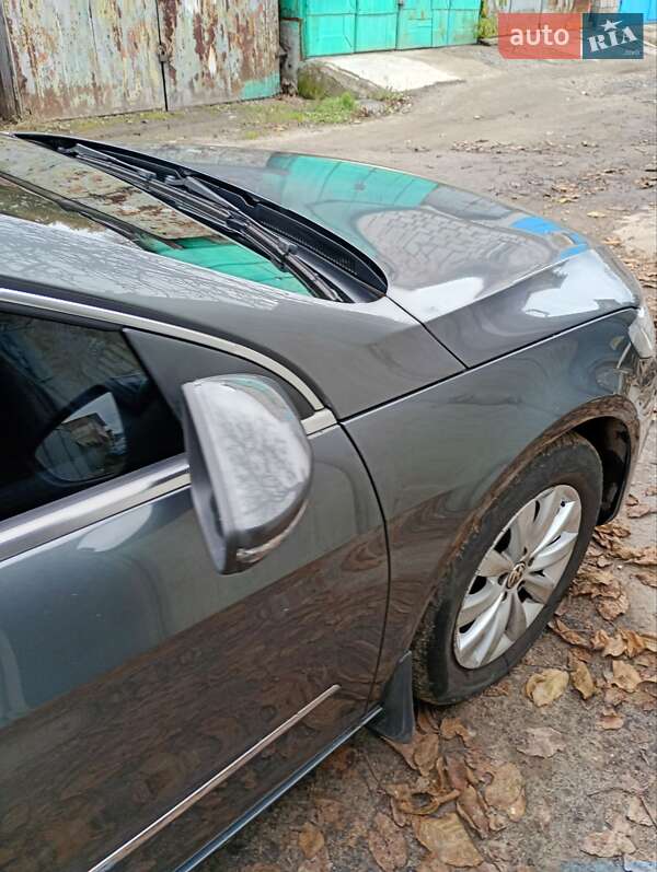 Купе Volkswagen CC / Passat CC 2015 в Києві