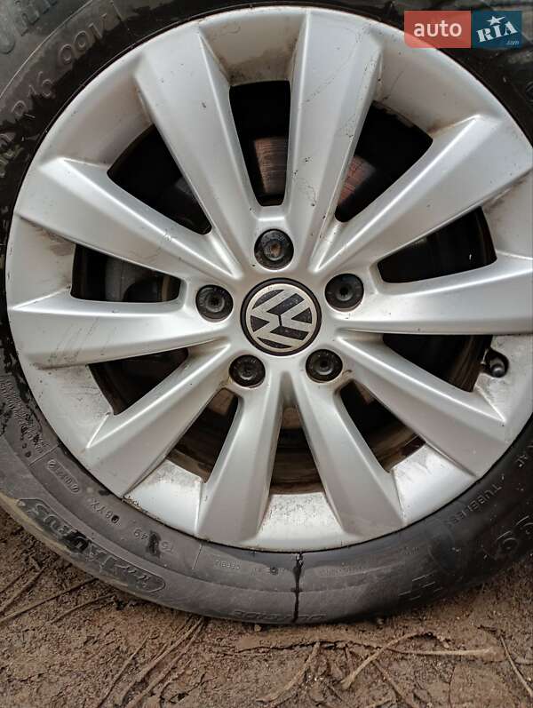 Купе Volkswagen CC / Passat CC 2015 в Києві