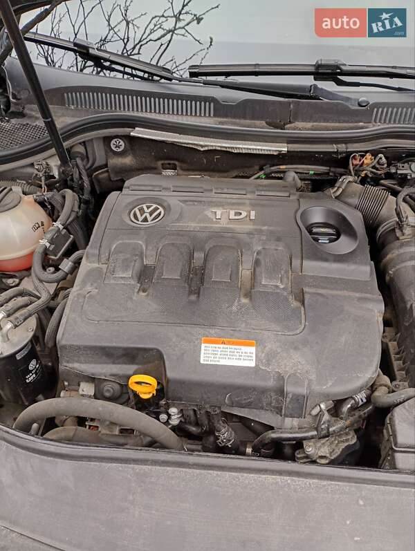 Купе Volkswagen CC / Passat CC 2015 в Києві