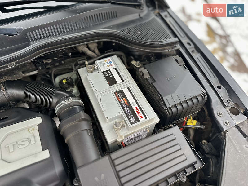 Седан Volkswagen CC / Passat CC 2009 в Луцьку