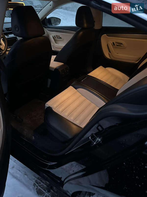 Купе Volkswagen CC / Passat CC 2011 в Днепре