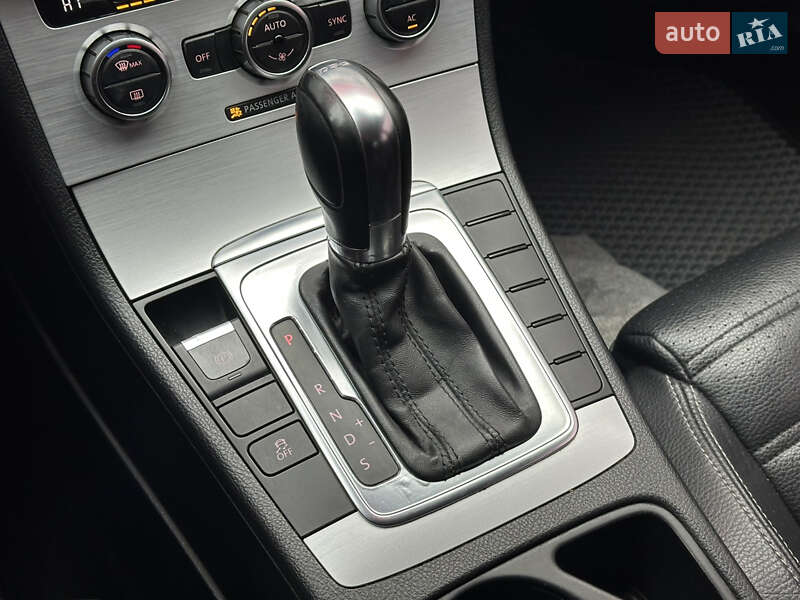 Купе Volkswagen CC / Passat CC 2012 в Києві фото 37 Купе Volkswagen CC / Passat CC 2012 в Києві