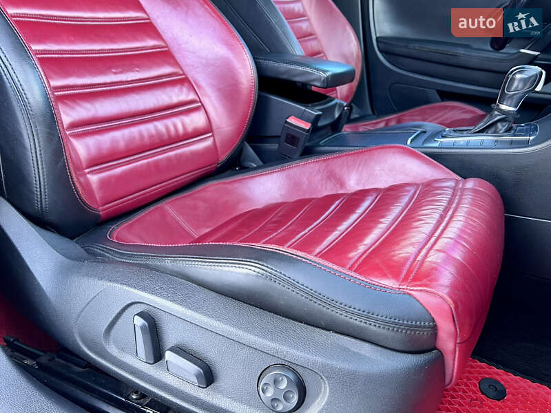 Купе Volkswagen CC / Passat CC 2012 в Тернополі