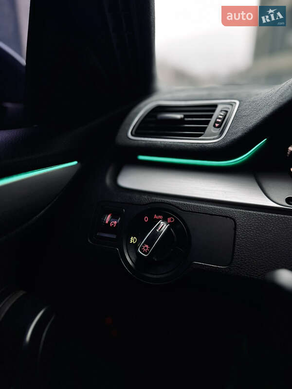 Купе Volkswagen CC / Passat CC 2012 в Днепре