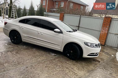 Купе Volkswagen CC / Passat CC 2013 в Киеве