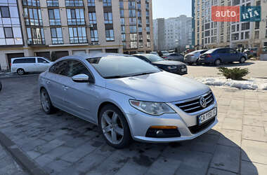 Купе Volkswagen CC / Passat CC 2010 в Черкасах