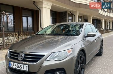 Купе Volkswagen CC / Passat CC 2011 в Києві
