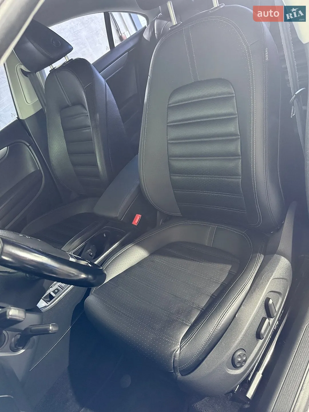2011 Volkswagen Passat CC - мініатюра 24
