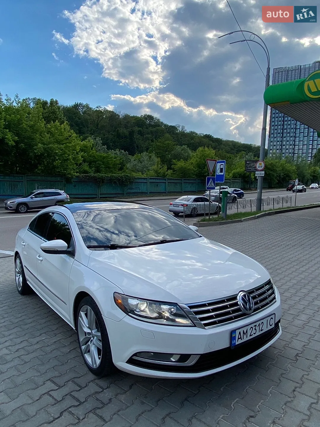 Volkswagen CC / Passat CC 2013 VIN WVWRN7AN1EE501047 фото оголошення 3 з 5