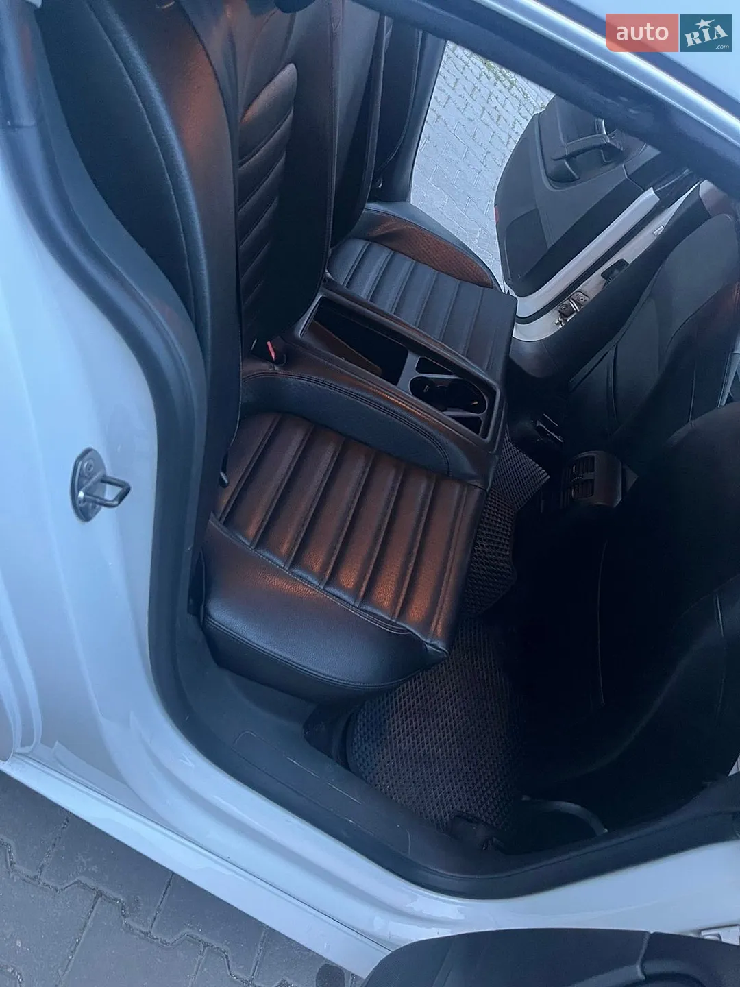 2011 Volkswagen Passat CC - мініатюра 4