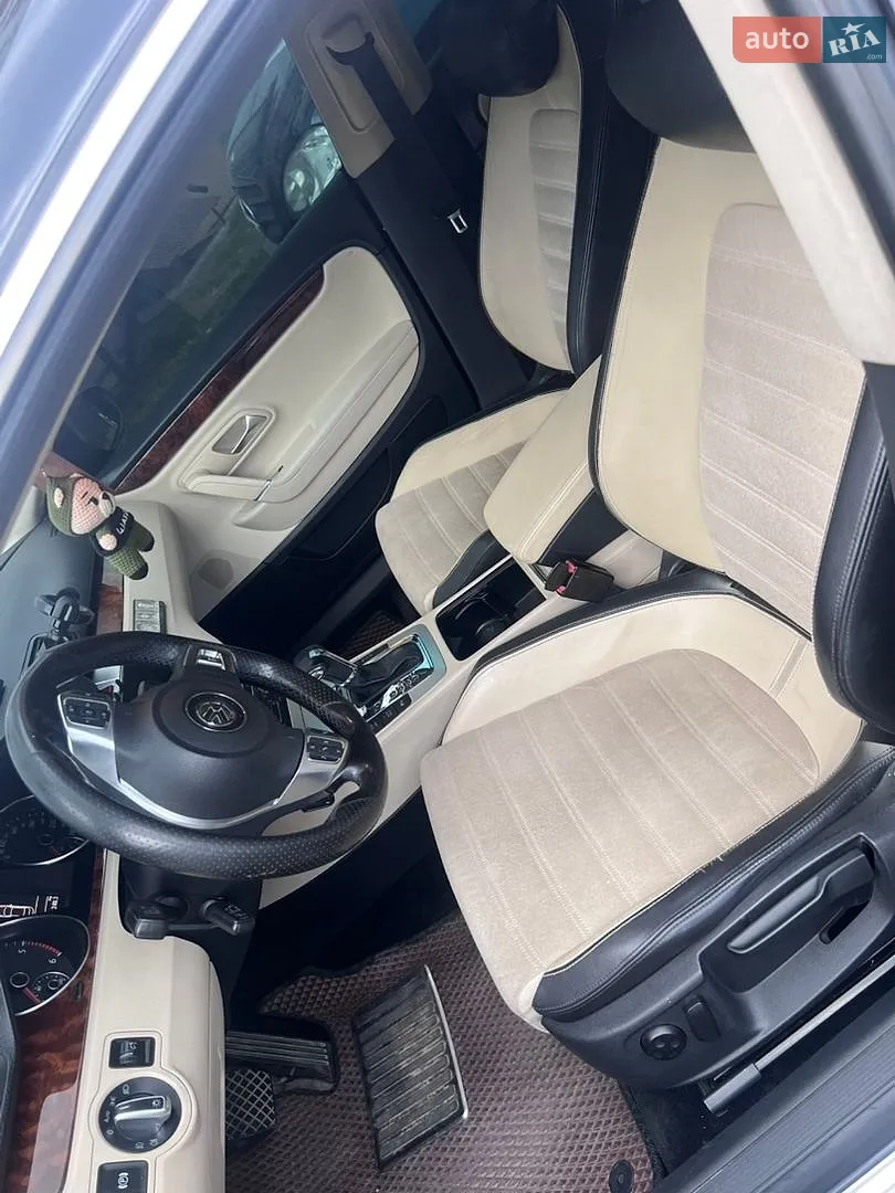 2010 Volkswagen Passat CC - мініатюра 12
