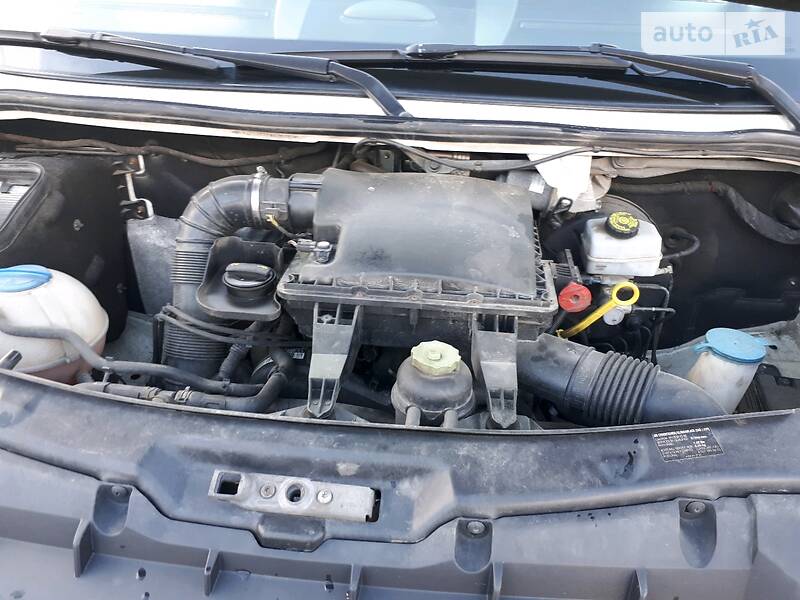 Вантажопасажирський фургон Volkswagen Crafter 2014 в Костопілі