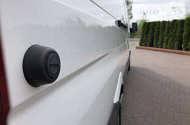 Вантажопасажирський фургон Volkswagen Crafter 2014 в 