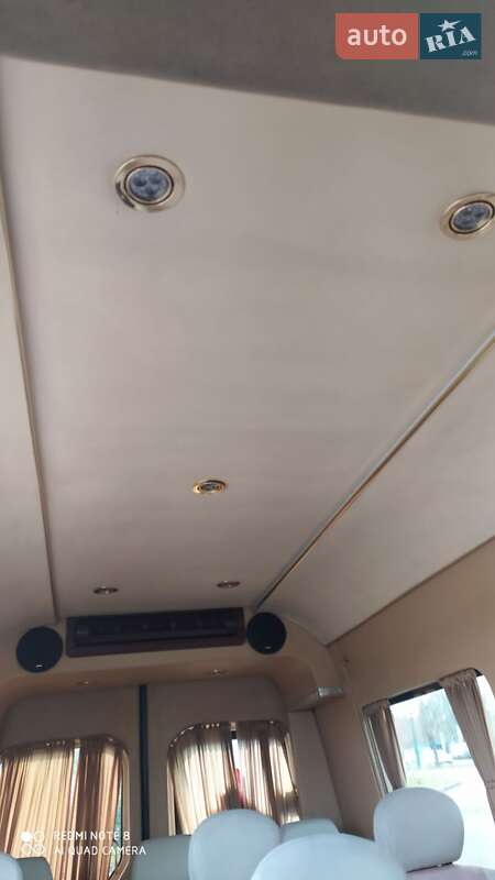 Микроавтобус Volkswagen Crafter 2010 в Кривом Роге