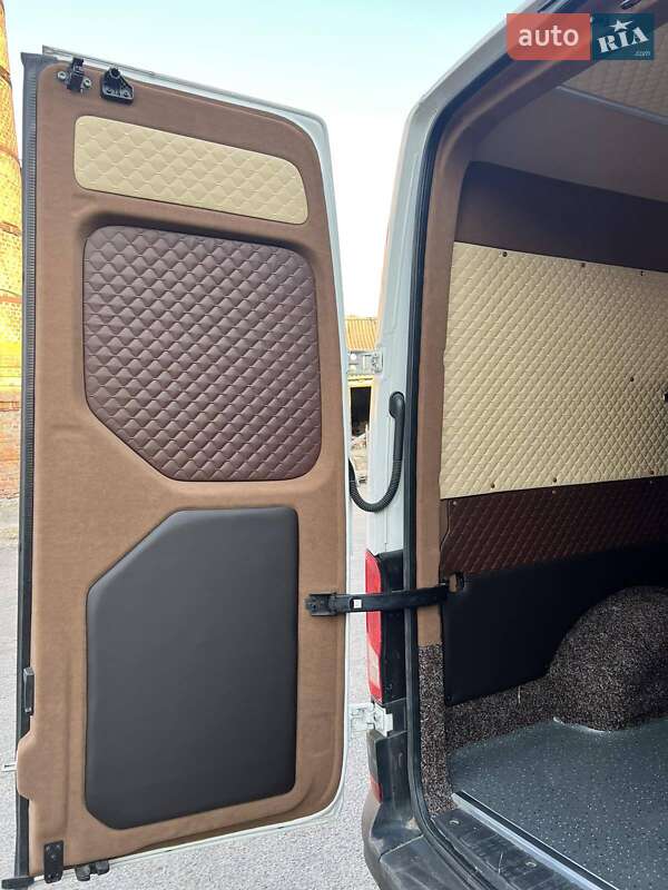 Микроавтобус Volkswagen Crafter 2019 в Житомире фото 28 Микроавтобус Volkswagen Crafter 2019 в Житомире