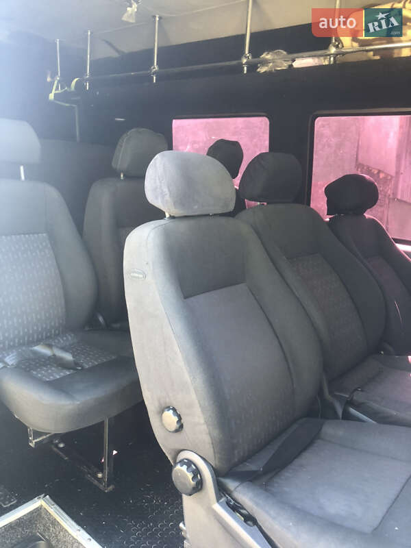Микроавтобус Volkswagen Crafter 2006 в Калуше