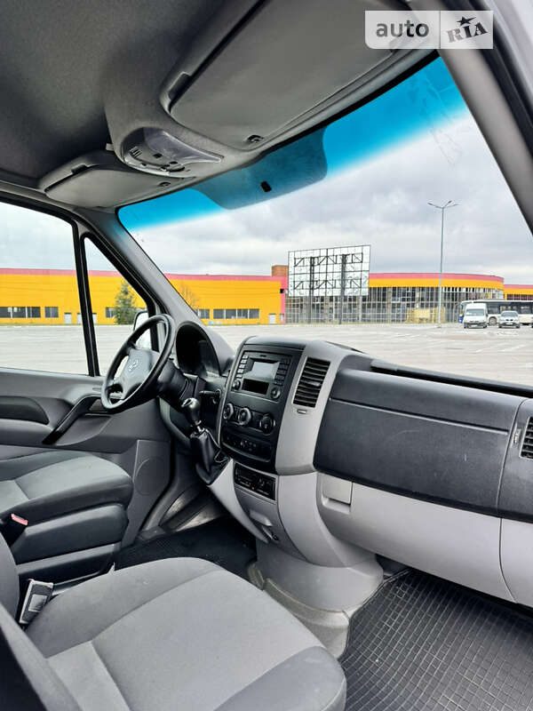 Інші вантажівки Volkswagen Crafter 2015 в Чернівцях