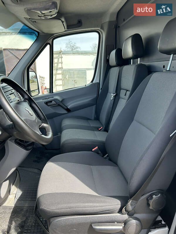 Грузовой фургон Volkswagen Crafter 2016 в Знаменке