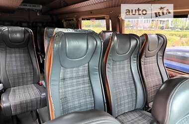 Інші автобуси Volkswagen Crafter 2013 в Києві