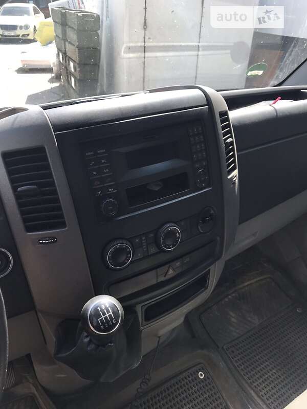 Тентований Volkswagen Crafter 2016 в Києві фото 12 Тентований Volkswagen Crafter 2016 в Києві